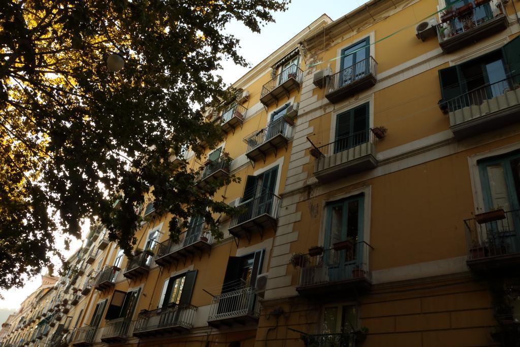 Piazza Alario Apartment Salerno Exterior photo